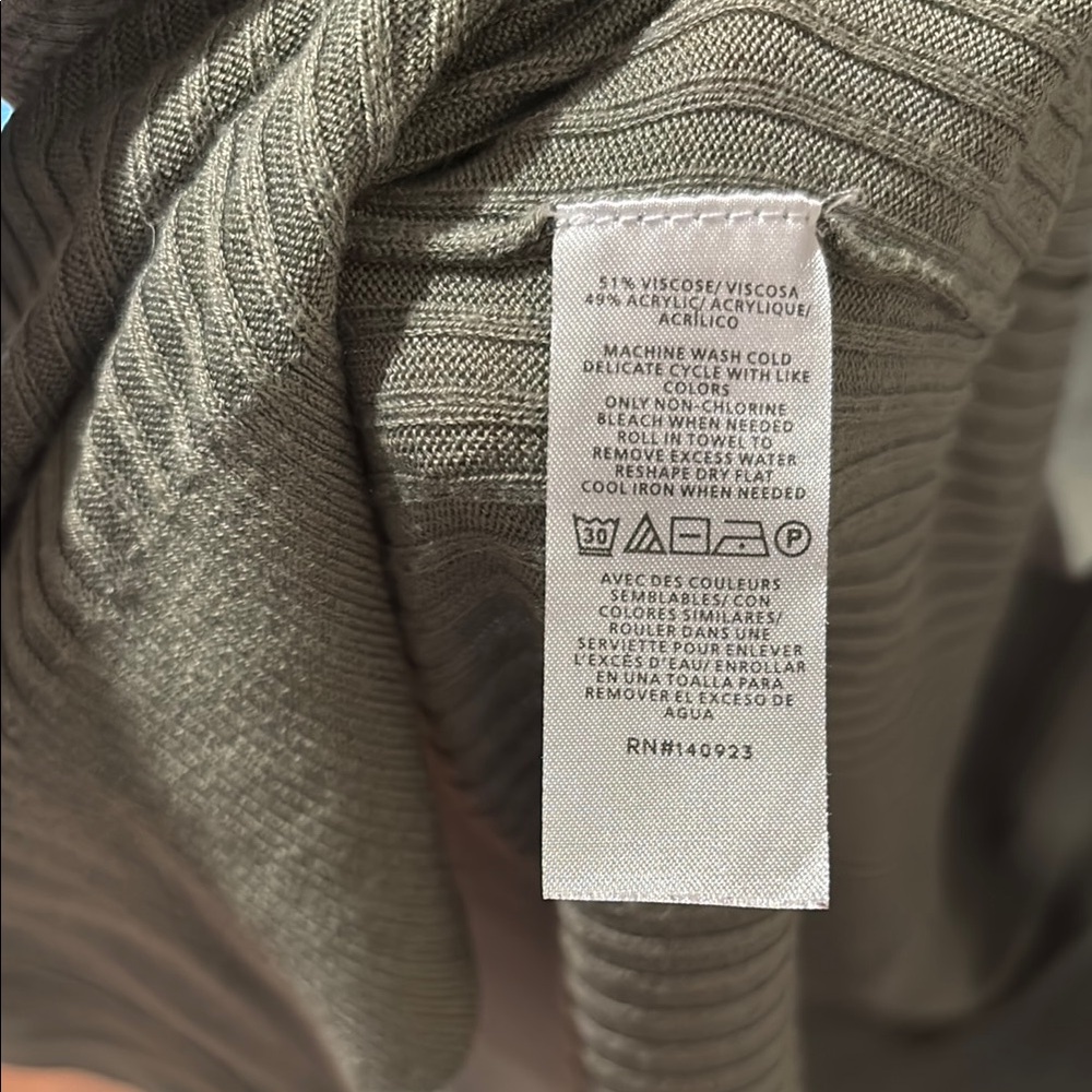 LOFT Women's Green Open Front Sweater - Picture 3 of 3